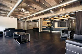 Large Retail & Experience Floor Near Alexanderplatz - Image 4