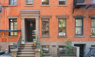 West Village Garden Oasis - Image 12