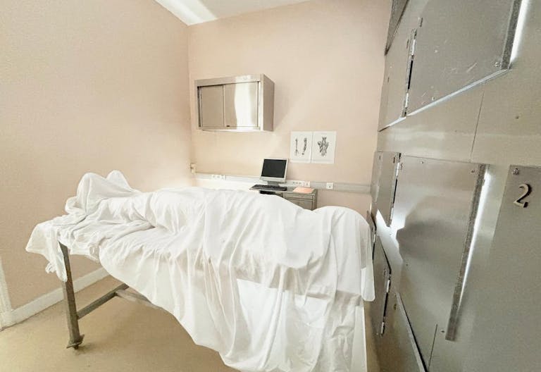 D�cor/Lieu de tournage: Morgue - Image 2