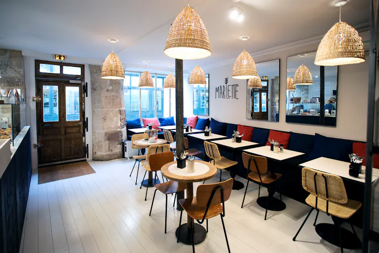 Former Coffee Shop, Pop Up Place for Fashion Week Paris - Image 4