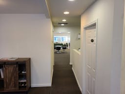 Excellent Show Room Space Near Downtown Mountain View - Image 10
