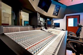 Production Suite ready to rent at High end studio - Image 5