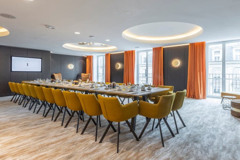 Salle de comex et showroom rue Royale (8e) - Image 0