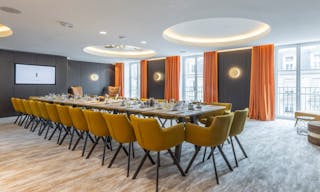 Salle de comex et showroom rue Royale (8e) - Image 0