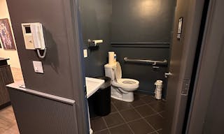 Historic Midtown Jazz Venue and Event Space - Image 5