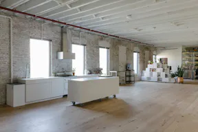 White Commercial Kitchen Photostudio - Image 8