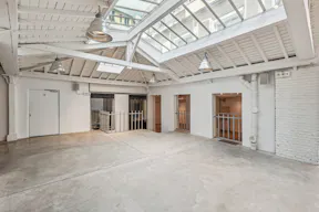 Event Showroom & Boutique near le Marais & Bastille - Image 10