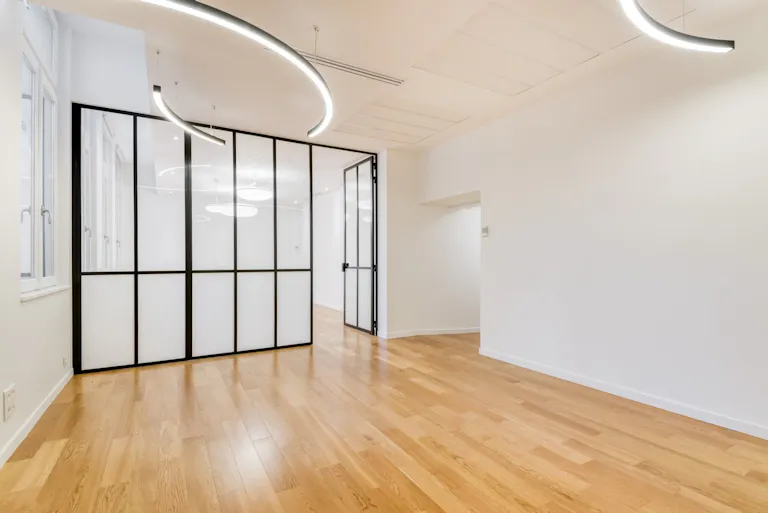 Unique Space near Parc Monceau - Image 4