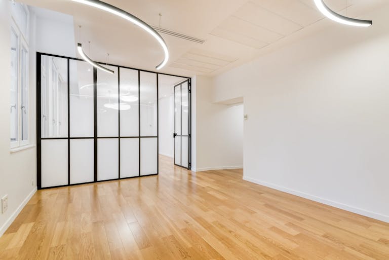 Unique Space near Parc Monceau - Image 4