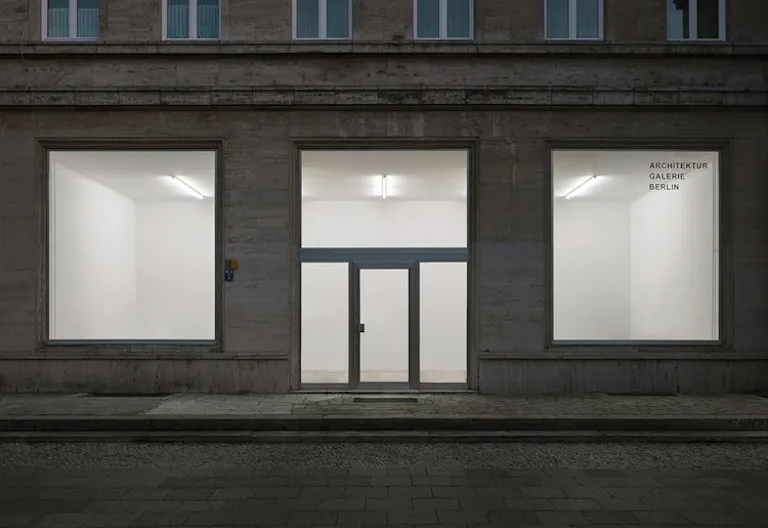 Art gallery at Karl-Marx-Allee - Image 0