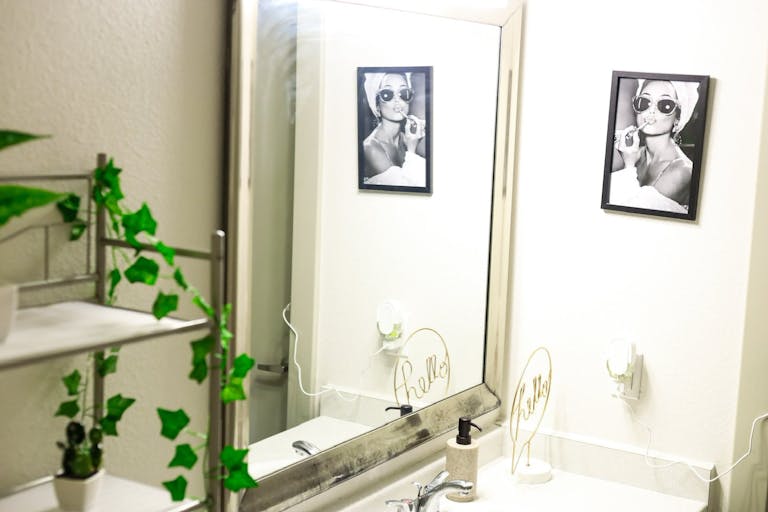 Chic and Luxury Stylist Studio Space - Image 0