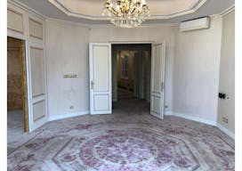 Unique Space in the Golden Triangle - Image 7