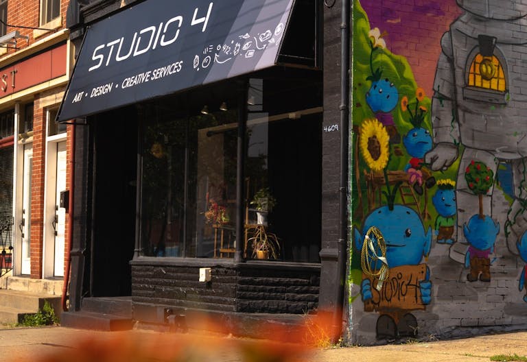 Art Gallery in Bloomfield - Image 0