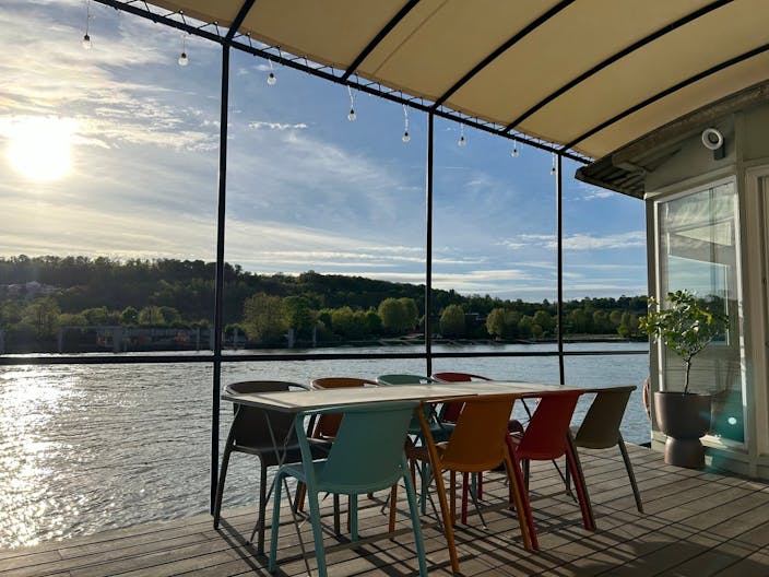 Espace p�niche dans la nature proche m�tro - Image 0