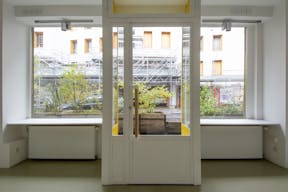 Pop-up gallery store in Paris, Belleville - Image 8