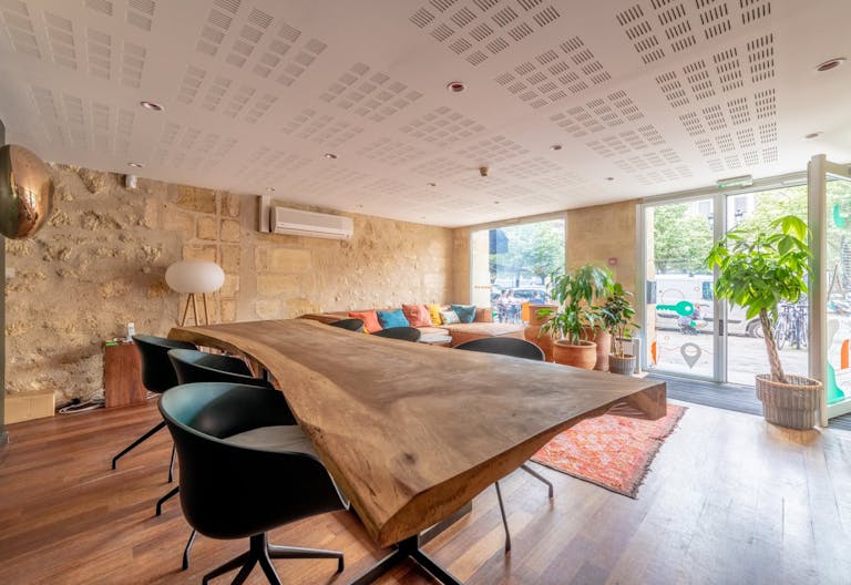 Sophisticated Pop-Up in the heart of Bordeaux - Image 3