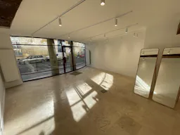 Galerie WHEAKO - 67 Rue de Turenne - Le Marais - PARIS - Image 9