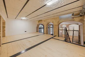 Un showroom élégant dans le Marais - Image 6