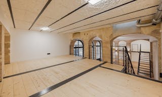 Un showroom élégant dans le Marais - Image 6