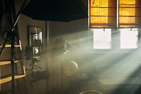 Artistic Studio with natural light and more - Image 0