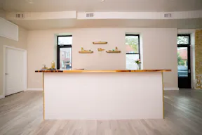 Stunning 2 Level Space in Brooklyn - Image 1