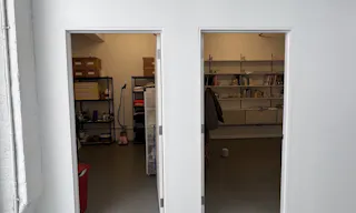 Spacious 1,200 sq ft Gowanus Studio with high ceilings - Image 2