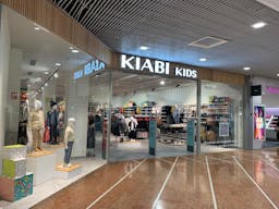 Shopping Mall Boutique - Bordeaux - Ideal Pop-Up Store - Image 0