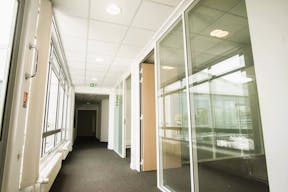 Unique Building Near Eiffel Tower - Ancien garage avec vue Tour Eiffel - Image 16