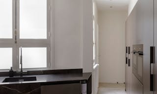 Luxury architecturally-designed Haussmannian apartment in Paris - Image 9