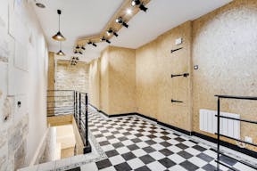 Boutique For Rent Paris Etienne Marcel - Ideal Pop-Up Store / Art Exhibition - Image 3