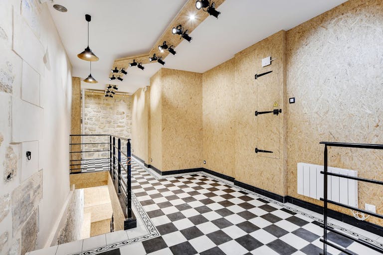 Boutique For Rent Paris Etienne Marcel - Ideal Pop-Up Store / Art Exhibition - Image 3