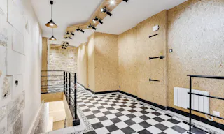 Boutique For Rent Paris Etienne Marcel - Ideal Pop-Up Store / Art Exhibition - Image 3