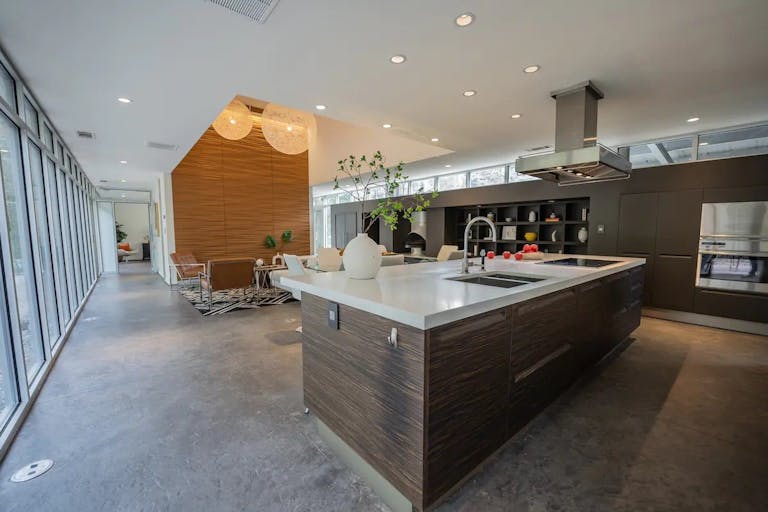 Northside Manor - Image 0