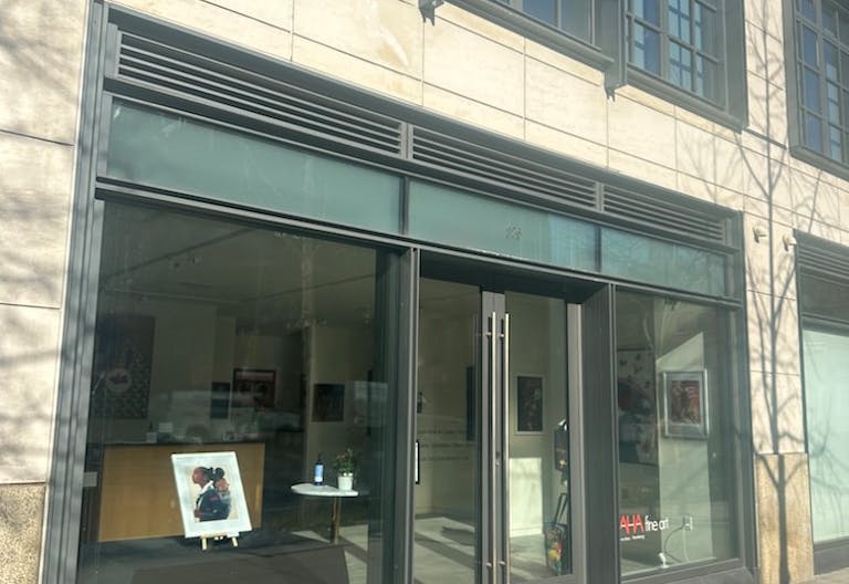 Art Gallery with 3 exhibition rooms available May - October 2024 in the heart of busy Chelsea, NYC - Image 1