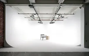 Bright Ready-to-Shoot, Pre-Lit 3-Wall Cyc - Image 0