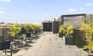 Unique space with the highest rooftop of the Champs-�lys�es - Image 3
