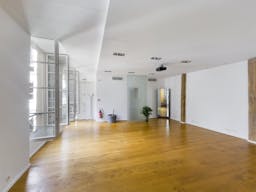 Showroom Fashion Week - Image 0