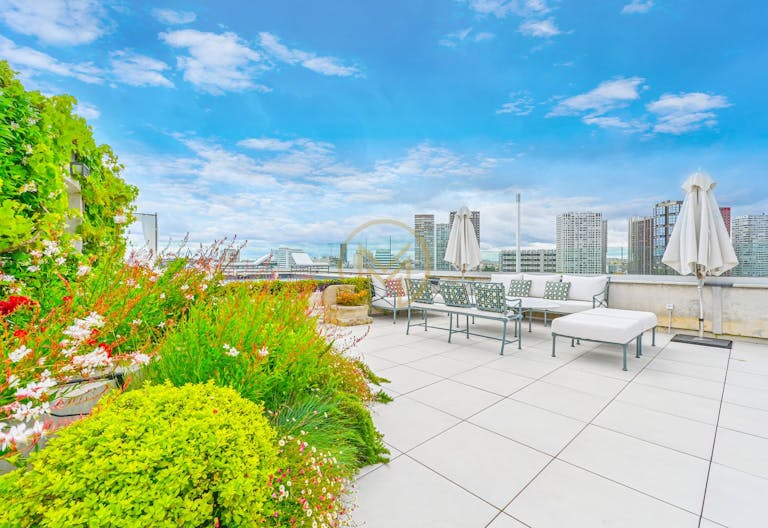 Penthouse avec Terrasse, Piscine, Vue Tour Eiffel et Seine - Image 3