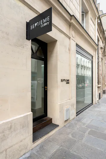Saint-Germain pop-up & exhibition space for fashion, design and contemporary art - Image 1
