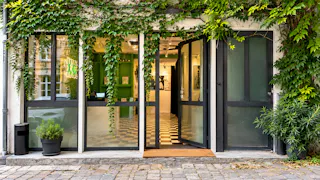 CLUB NEXT PARIS - Image 0
