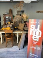 Living Room - Image 10