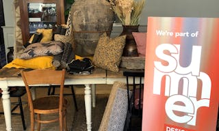 Living Room - Image 10