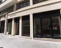 Stylish Modular Venue in the Heart of Le Marais - Image 0