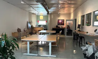 Work from any Open Desk - Image 9