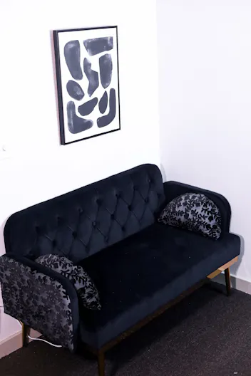 Chic and Luxury Stylist Studio Space - Image 3