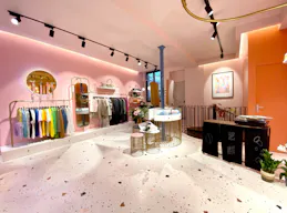 Charming Boutique in Le Marais - Image 0