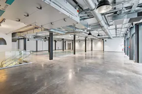 Wonderful Space in the 1st Arrondissement near Saint-Honor� - Image 5