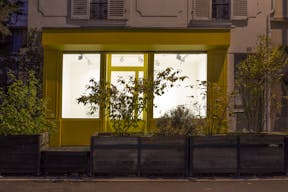 Pop-up gallery store in Paris, Belleville - Image 25