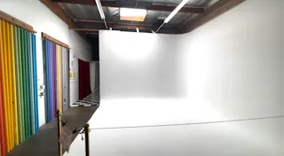 Cyclorama Wall, 50+ Backdrops - Natural Daylight and Night Time Studio - All Gear, Lighting and Props Included in Rental Price - Orange County - Image 0