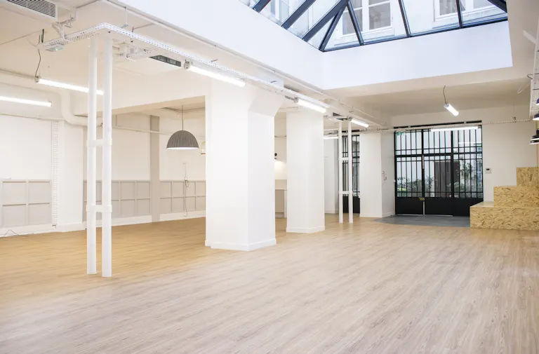 Gorgeous space in le Haut Marais - Image 1